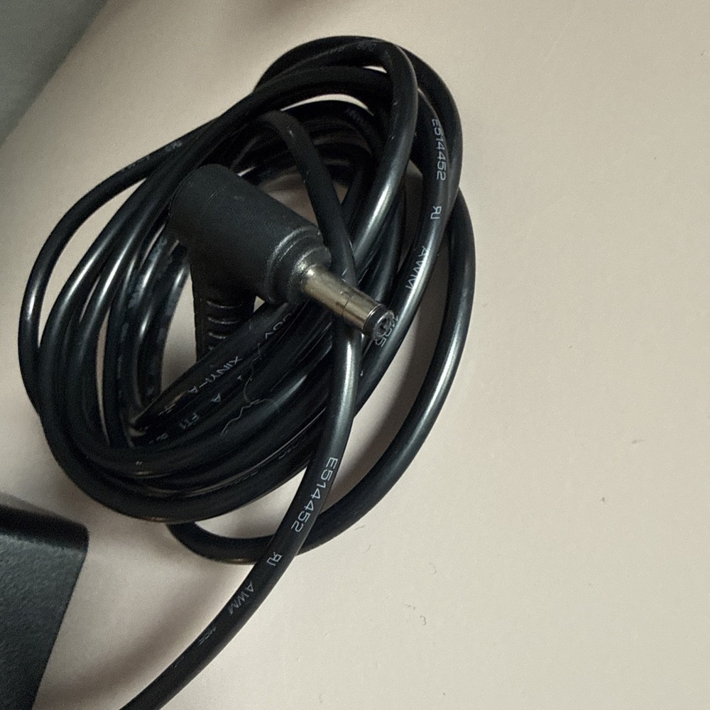 Genuine Lenovo IdeaPad AC Power Adapter 330S-15ARR 20V 3.25A 65W ADP200325UZF - Picture 3 of 4